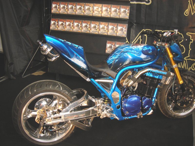 GSF1200のカスタムのレポート ストリートファイター系バイク