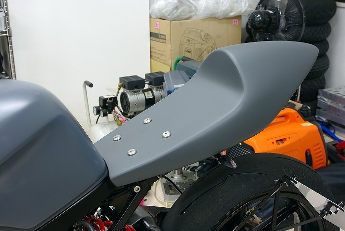 CBR400RR（NC29） リアウィンカー＆シートカウル取り付け